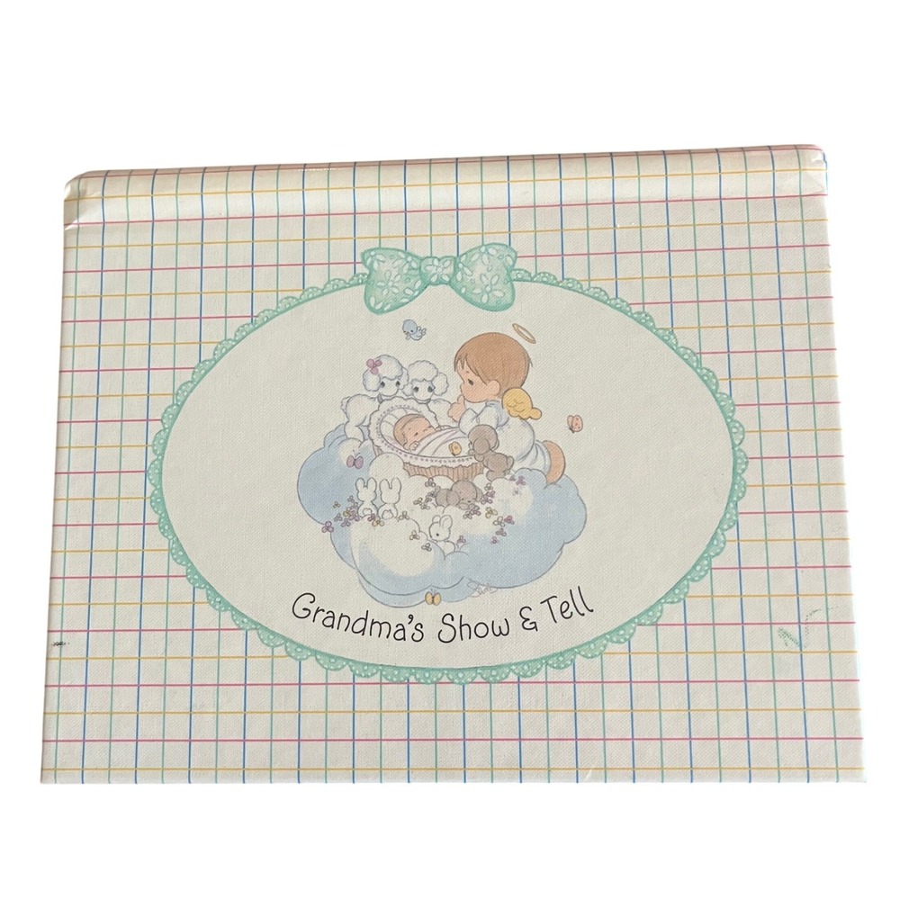 Vintage 1995 Precious Moments Grandmas Show & Tell Photo Album Hallmark BBA1232